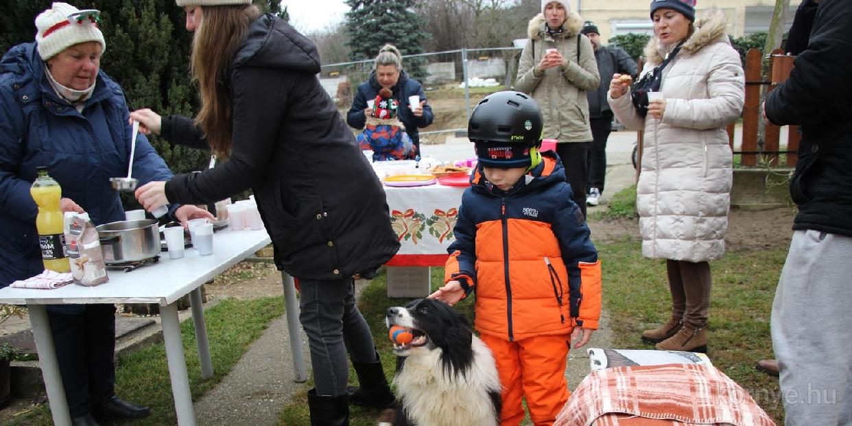 Adventi gyertyakereső