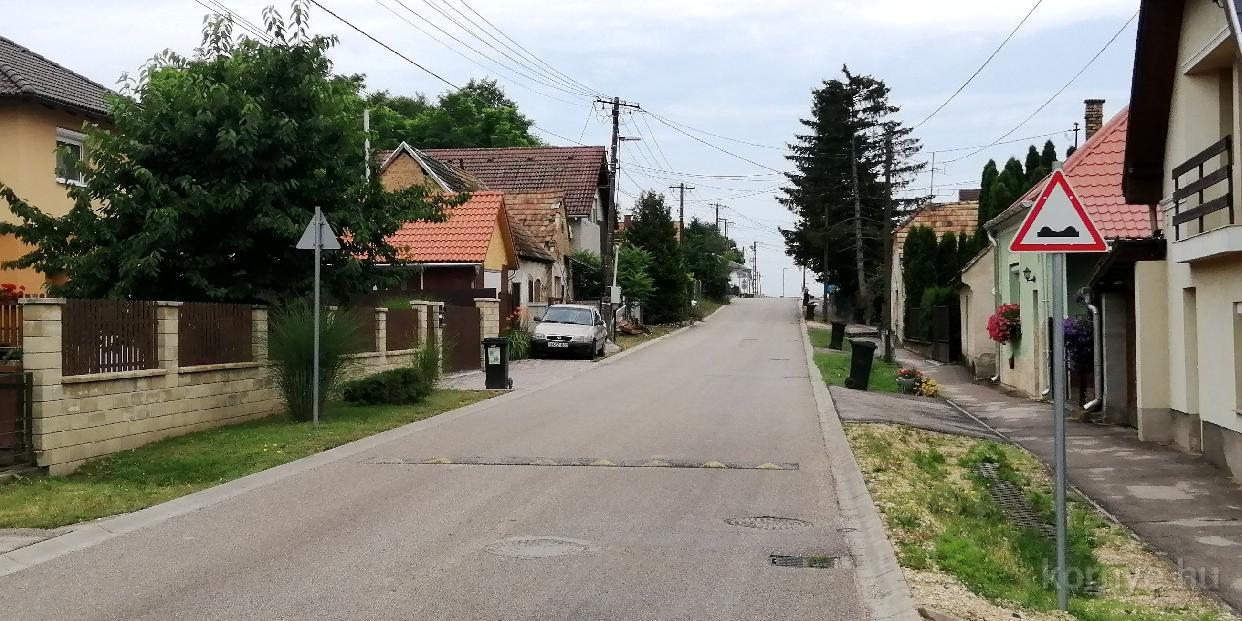 Forgalomkorlátozás az Április utcában