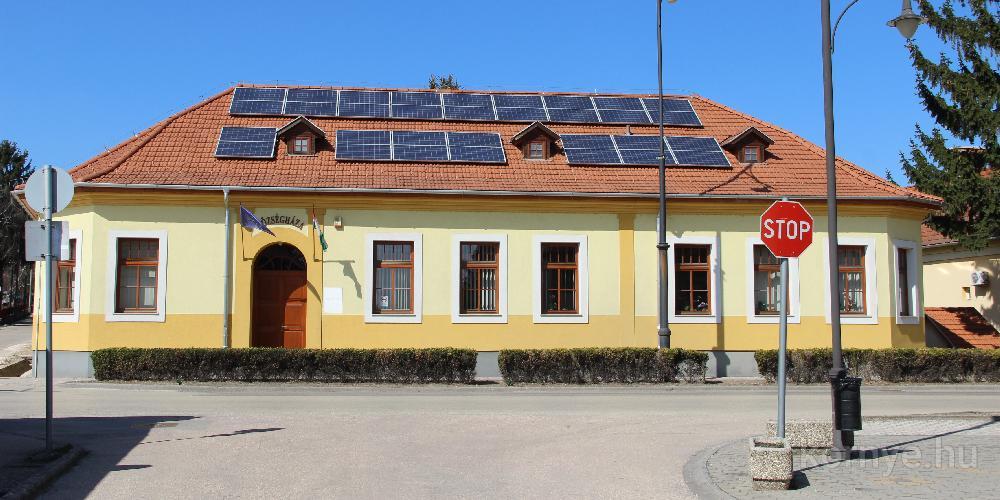 Közmeghallgatás és falugyűlés